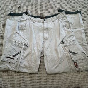 Vintage Y2K WearFirst convertible cargo pants skater style size 32x30 Shorts Tan